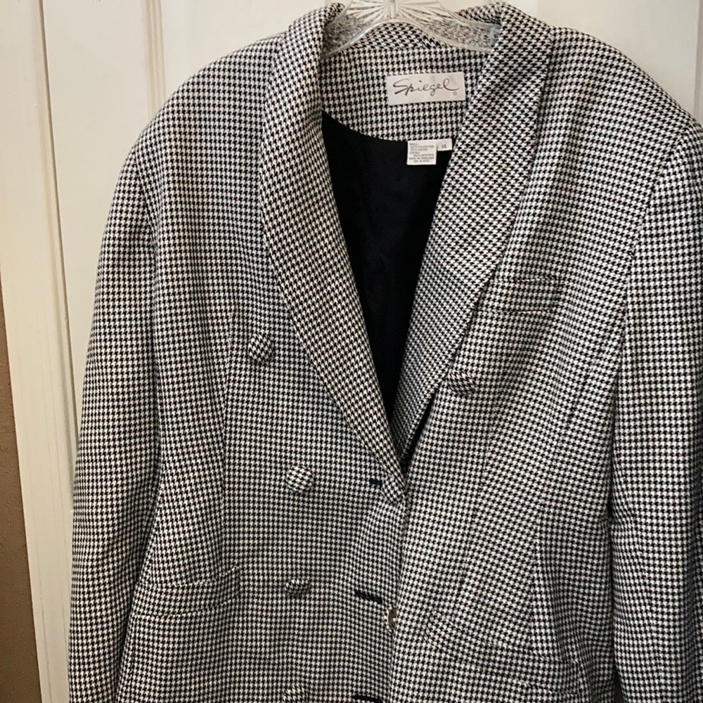FINAL MARKDOWN Ladies spiegel blazer 14